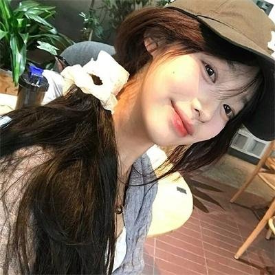 蓬门玉女金龟婿